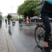 Mit dem Fahrrad auf dem Popupradweg in Pforzheim